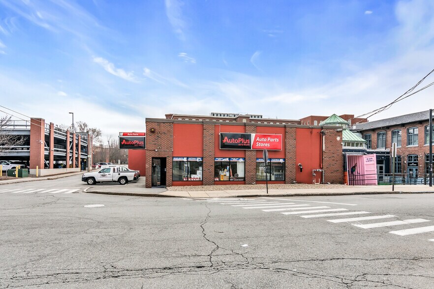 More Photos Of 92 Hall St, Lowell Storefront For Sale