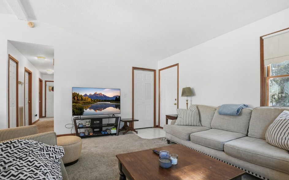 More Photos Of 528 W Main St, Wise Storefront For Sale