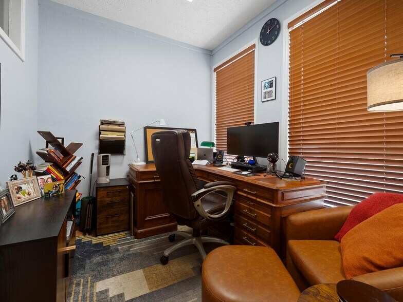 More Photos Of 745 Carl Eller Rd, Mars Hill Freestanding For Lease