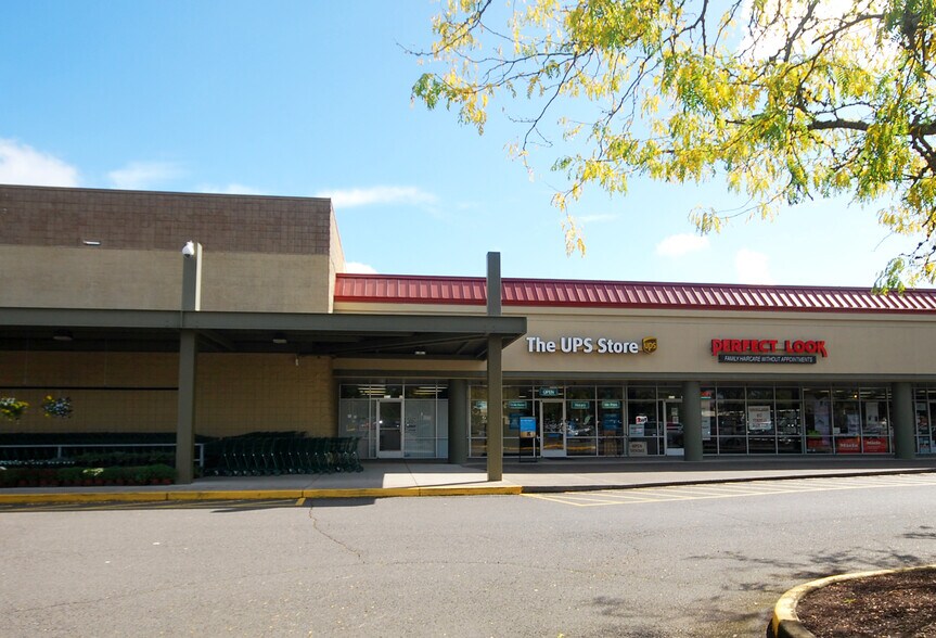 More Photos Of 1050-1060 Greenacres Rd, Eugene Unknown For Lease