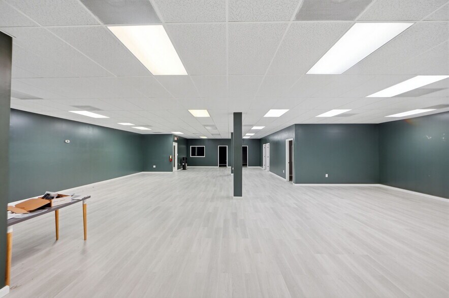 More Photos Of 3425 Sinclair Ln, Baltimore Warehouse For Sale