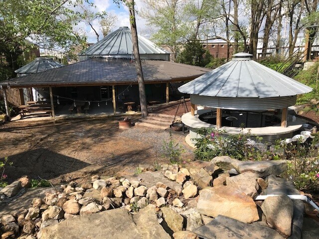 More Photos Of 141 E Carolina Ave, Memphis Restaurant For Sale