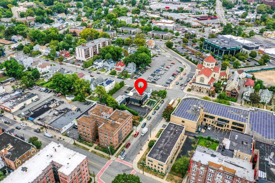 More Photos Of 35 Pangborn Pl, Hackensack Medical For Lease