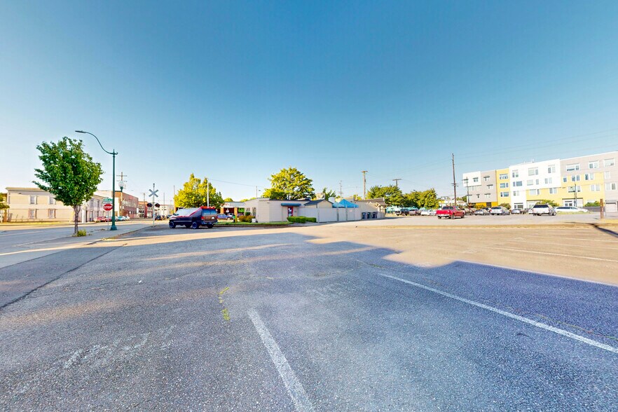 More Photos Of 416 State Ave NE, Olympia Freestanding For Sale