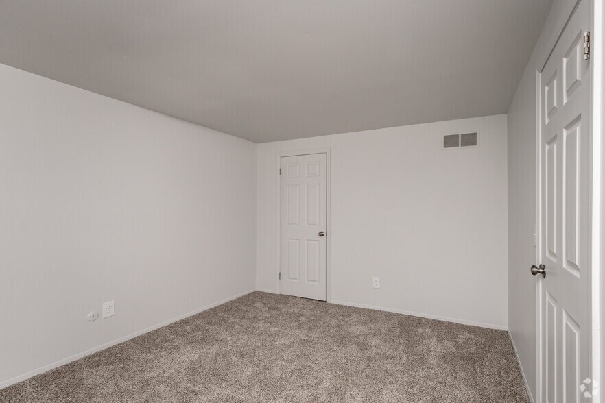 More Photos Of 5238 Dunn Hill Dr, Grand Blanc Apartments For Sale