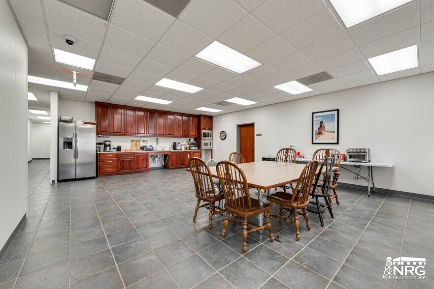 More Photos Of 10325 Younger Rd, Midland Loft Creative Space For Sale