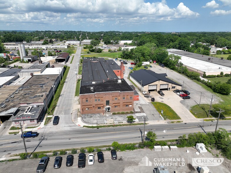 More Photos Of 5446-5454 Dunham Rd, Maple Heights Manufacturing For Lease