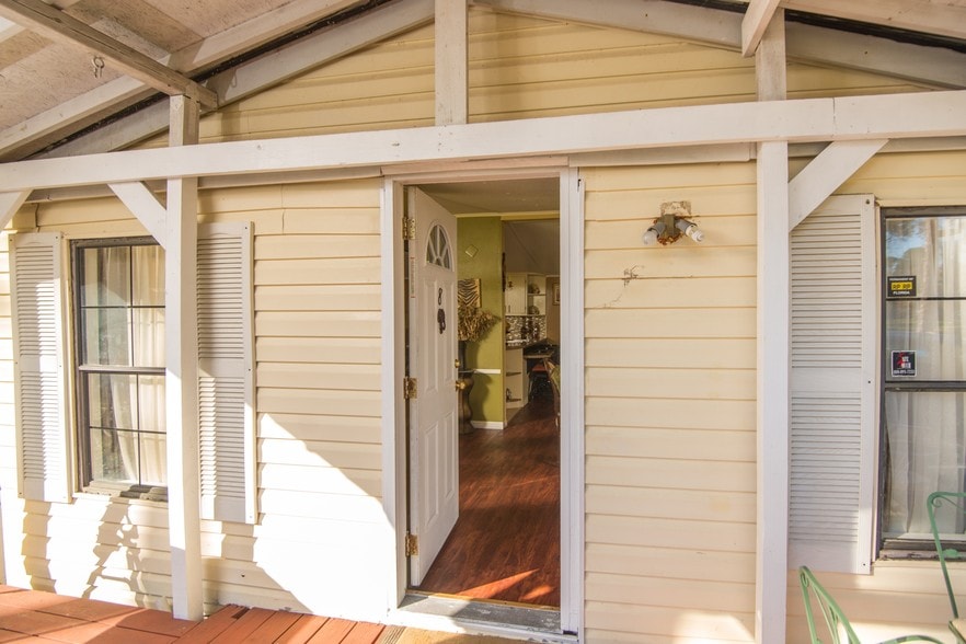 More Photos Of 1211 Cypress Rd, Saint Augustine Manufactured Housing Mobile Home Park For Sale