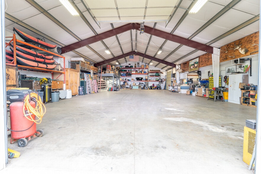 More Photos Of 30046 Federal Ln, Eugene Warehouse For Sale