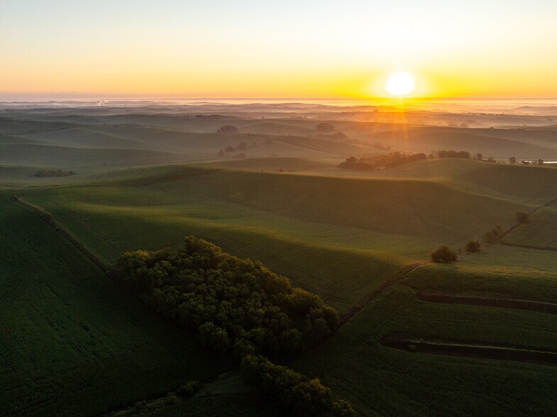 More Photos Of 2027 Nebraska 35, Hubbard Land For Sale