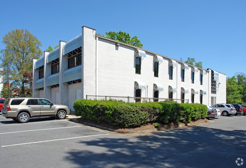 More Photos Of 1960 Randolph Rd, Charlotte Medical For Lease
