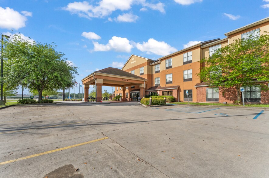 More Photos Of , Donaldsonville Hospitality For Sale