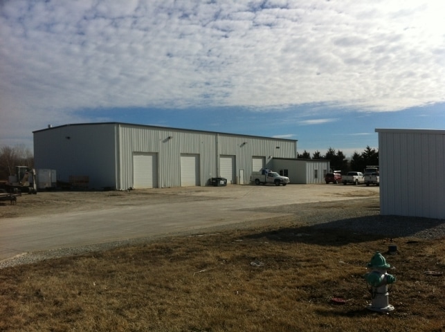 Primary Photo Of 8900 E Columbus Ct, Columbia Warehouse For Lease