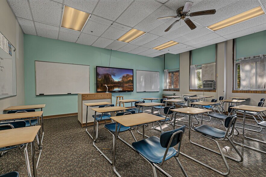 More Photos Of 430 3rd Ave NE, Saint Cloud Specialty For Sale