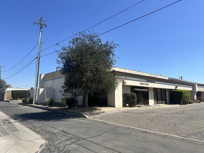 Primary Photo Of 2336 Skyway Dr, Santa Maria Manufacturing For Sale