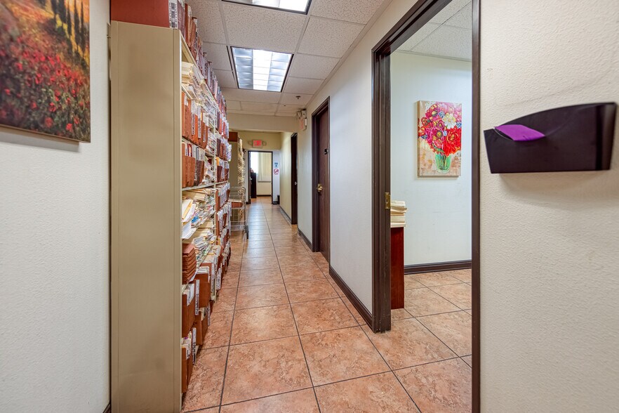 More Photos Of 3365 Pepper Ln, Las Vegas Research And Development For Sale