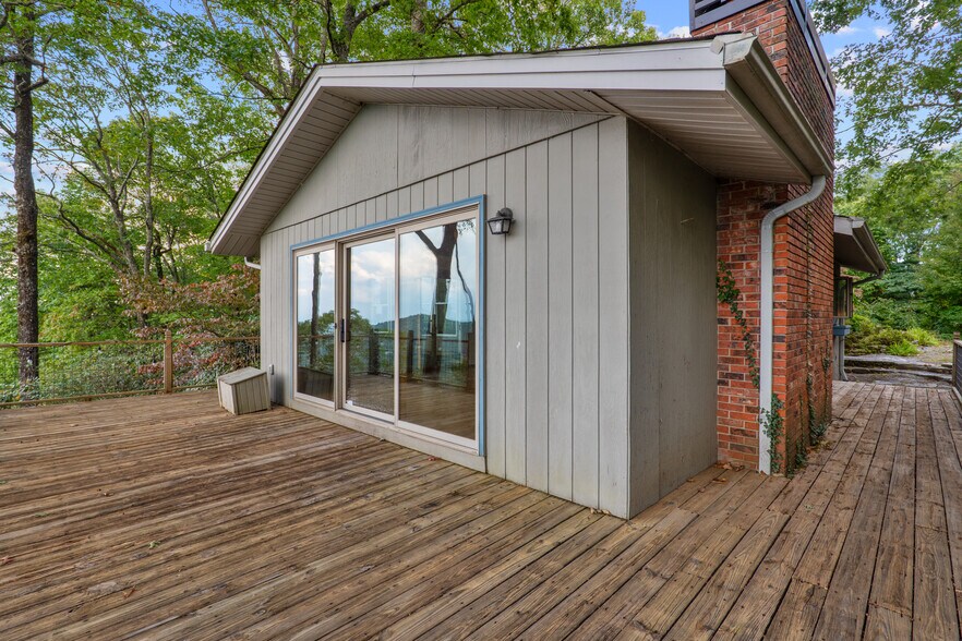 More Photos Of 243 Ridgeline Dr, Brevard Specialty For Sale