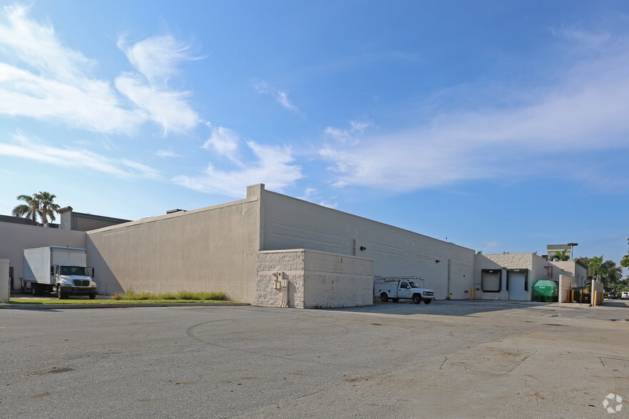 More Photos Of 1490-1732 S Federal Hwy, Delray Beach Unknown For Lease