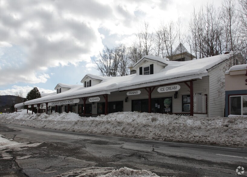 More Photos Of 12 Beach Rd, Lake George Unknown For Lease