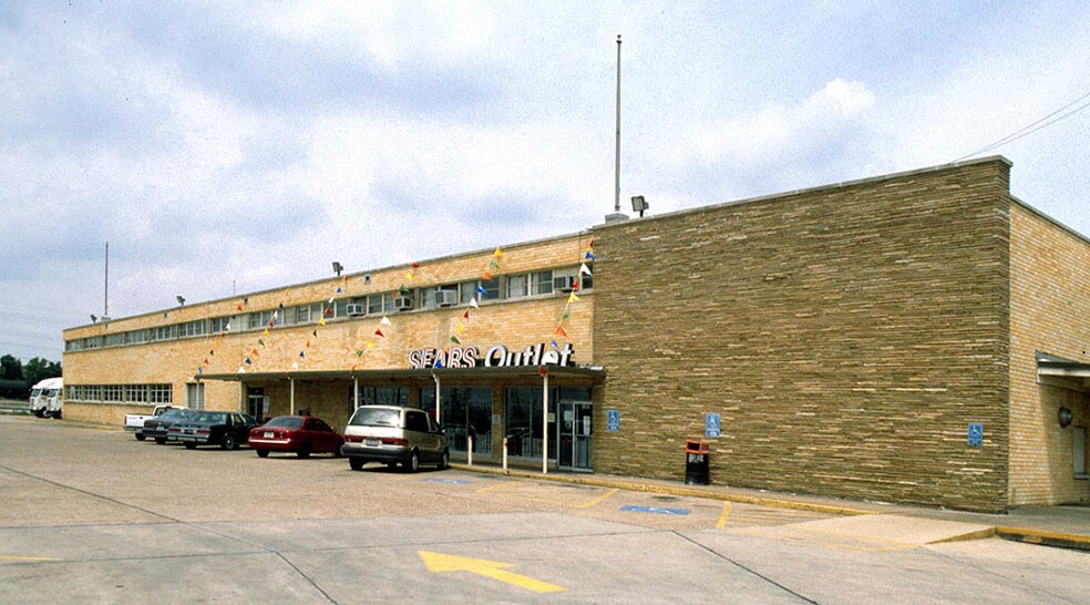 More Photos Of 5901 Griggs Rd, Houston Warehouse For Lease