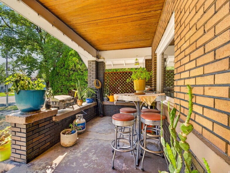 More Photos Of 457 E 100 S, Provo Apartments For Sale
