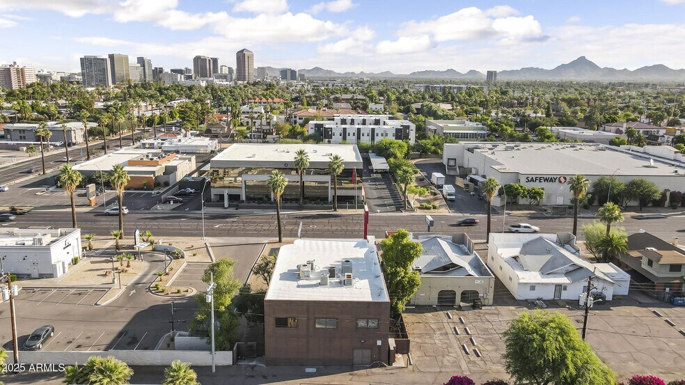 More Photos Of 319 E McDowell Rd, Phoenix Office For Sale