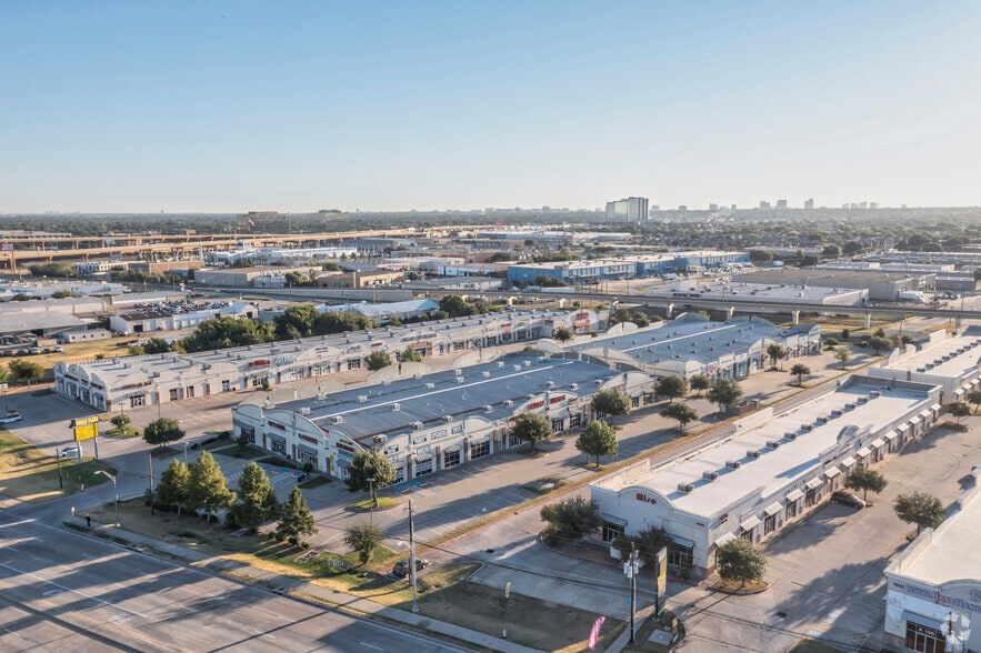 More Photos Of 11536 Harry Hines Blvd, Dallas General Retail For Sale