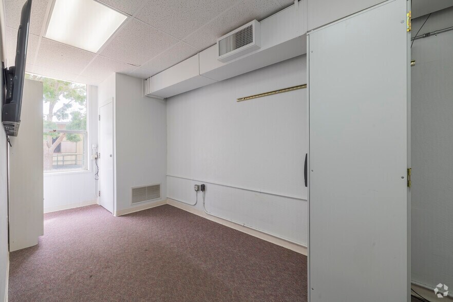 More Photos Of 1680 Los Carneros Ave, Napa Schools For Sale