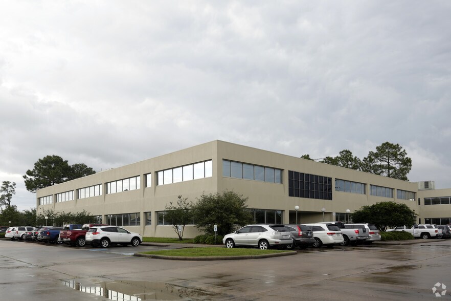 More Photos Of 14011 Park Dr, Tomball Unknown For Lease