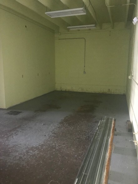 More Photos Of 7227 Bird Rd, Miami Storefront For Sale