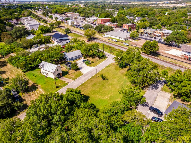 More Photos Of 301 Railroad St., Buda Land For Sale