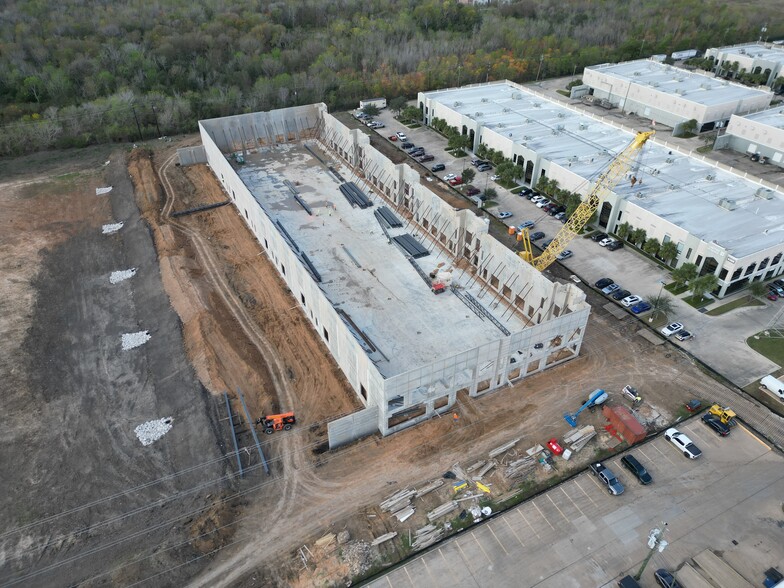 More Photos Of 9220 Kirby Dr, Houston Unknown For Lease