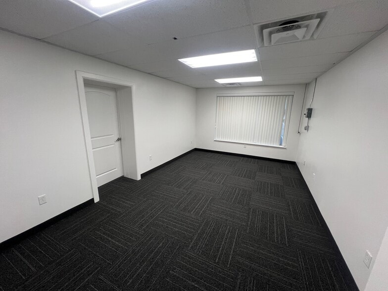 More Photos Of 1693 W American Way, Payson Warehouse For Sale