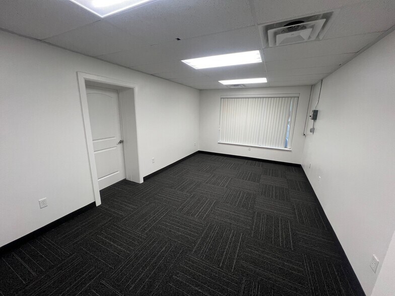 More Photos Of 1693 W American Way, Payson Warehouse For Lease