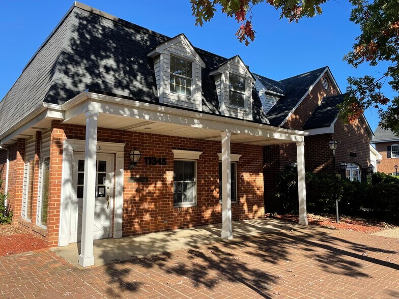 More Photos Of 11345 Pembrooke Sq, Waldorf Medical For Sale