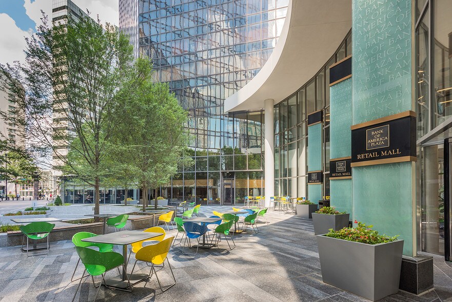 More Photos Of 101 S Tryon St, Charlotte Office Residential For Lease