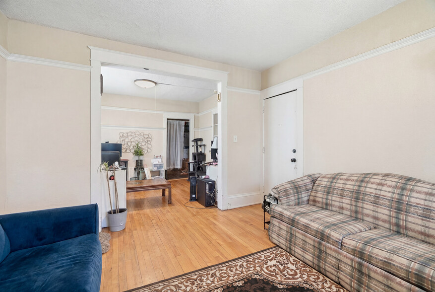 More Photos Of 1530 Sherburne Ave, Saint Paul Apartments For Sale