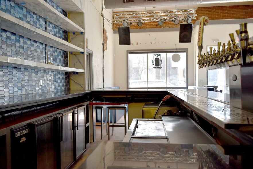 More Photos Of 124 E G.E. Patterson Ave, Memphis Restaurant For Sale