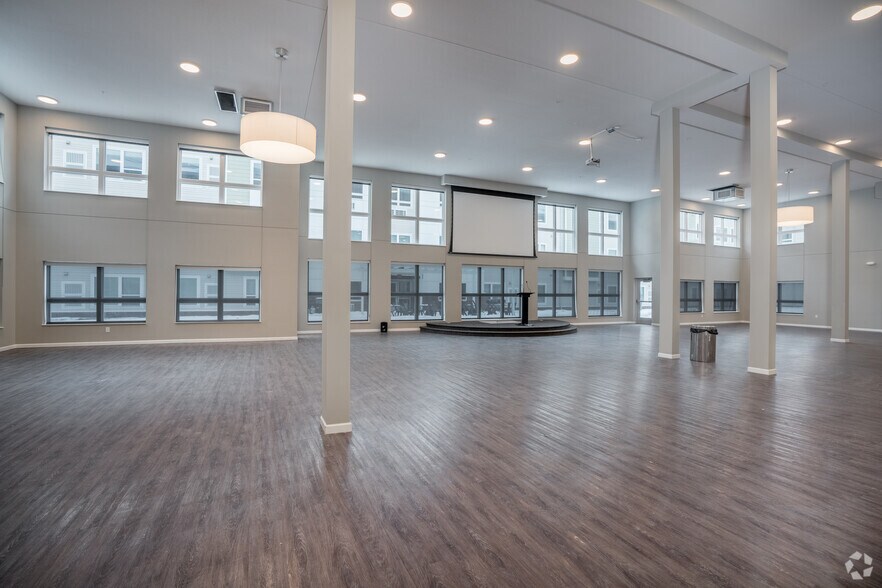 More Photos Of 2300 Hastings Ave, Newport Apartments For Lease