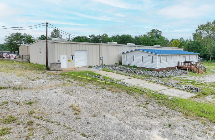 More Photos Of 6645 Denver Industrial Park Rd, Denver Warehouse For Lease