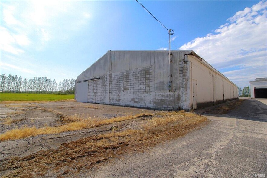 More Photos Of 2231 Youngstown Wilson rd, Ransomville Flex For Sale