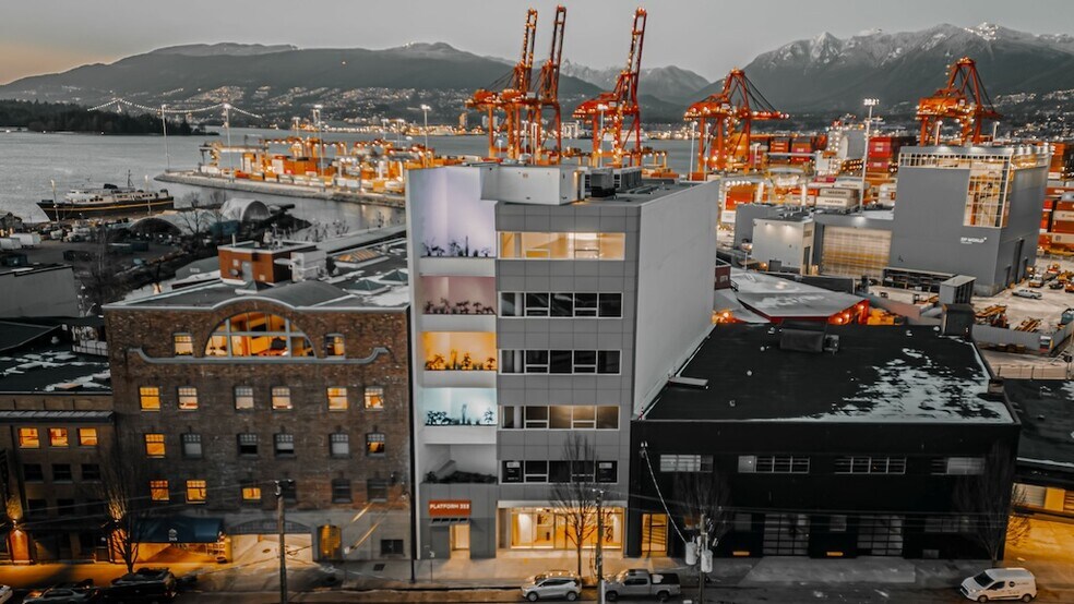 More Photos Of 355 Railway St, Vancouver Flex For Lease