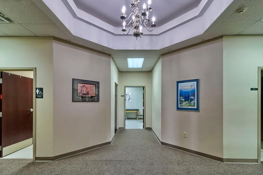 More Photos Of 811 Sunset Blvd, West Columbia Medical For Sale