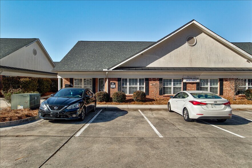 More Photos Of 801-814 Pavilion Ct, McDonough Office For Lease