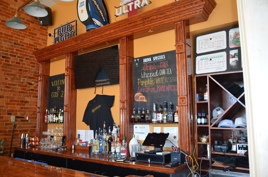 More Photos Of 11 Benton Ave E, Albia Restaurant For Sale