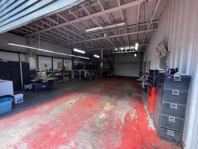 More Photos Of 644 Maguire Rd, Ocoee Freestanding For Lease