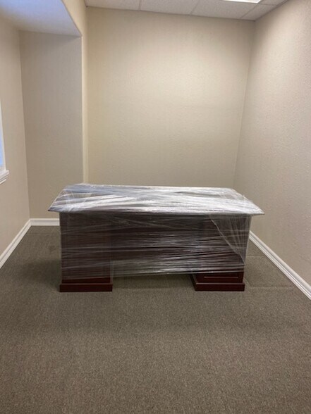 More Photos Of 1011 Santa Fe St, Corpus Christi Office For Sale