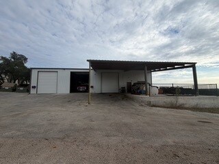 More Photos Of 9313 Circle Dr, Austin Industrial For Sale