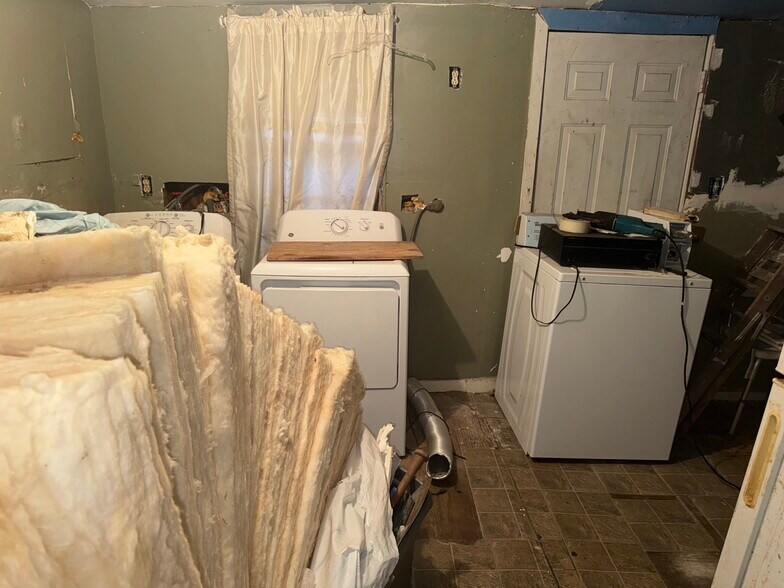 More Photos Of 692 King St, Charleston Apartments For Sale