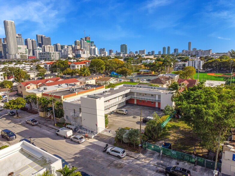 More Photos Of 750 SW 2nd St, Miami Apartments For Sale